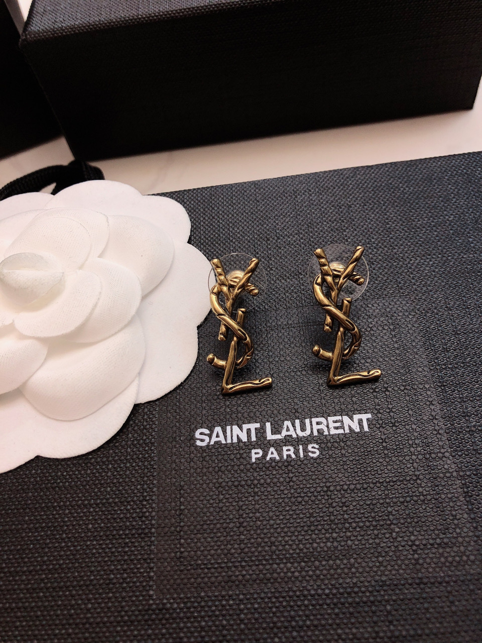 👑Saint Laurent 圣罗兰 CALL ME 经典字母酷炫耳钉 超精工打造 专柜一致复古做旧款 