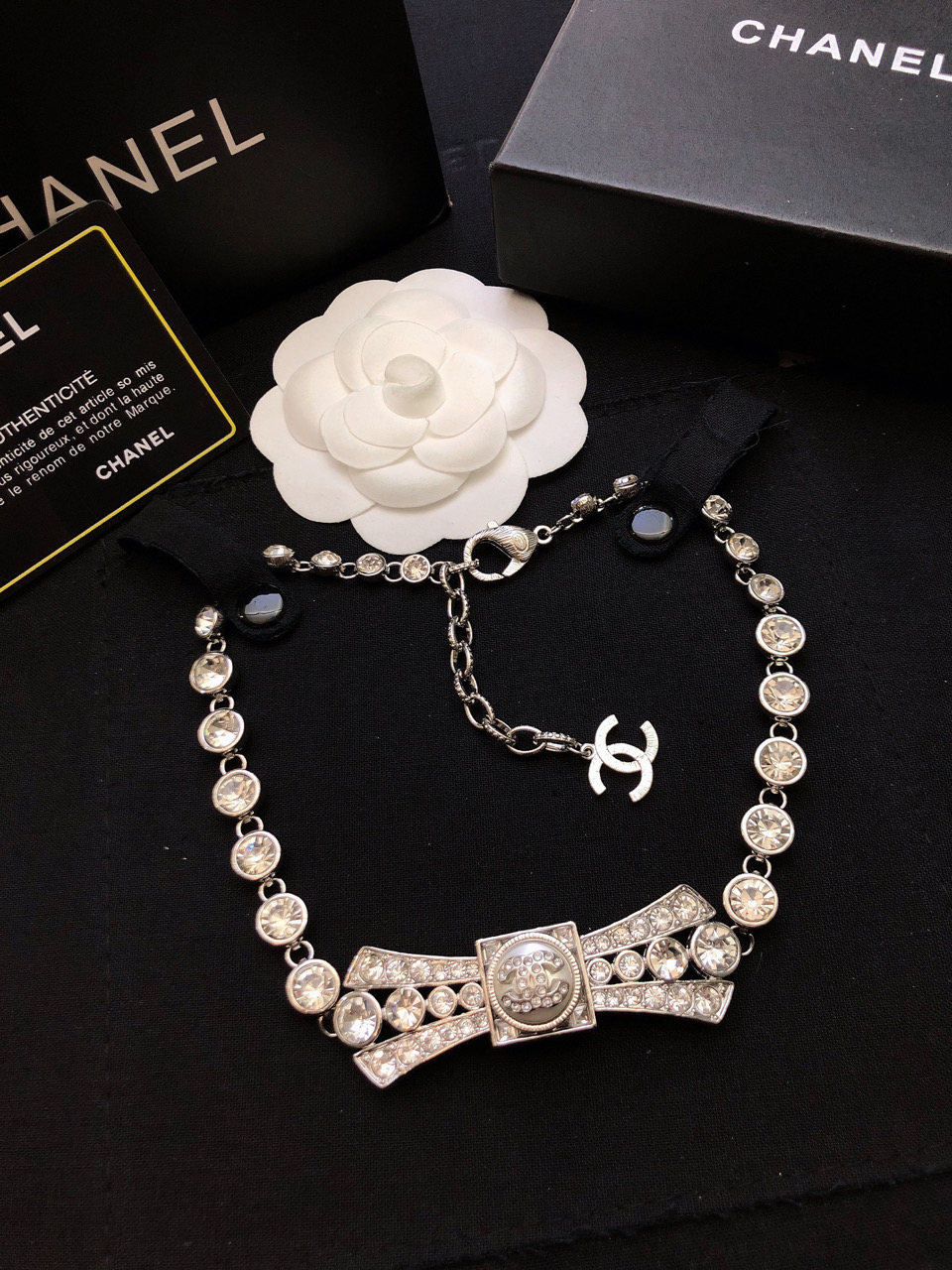 Chanel CHANEL 香奈儿项链，火热 来袭 女性当中绝对无所不知 与岁月 同步 独家高端品质 超好卖超抢手