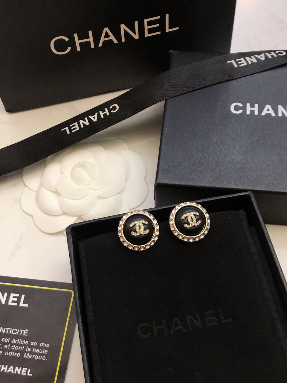 What
 Chanel Buy Jewelry Earring Gold