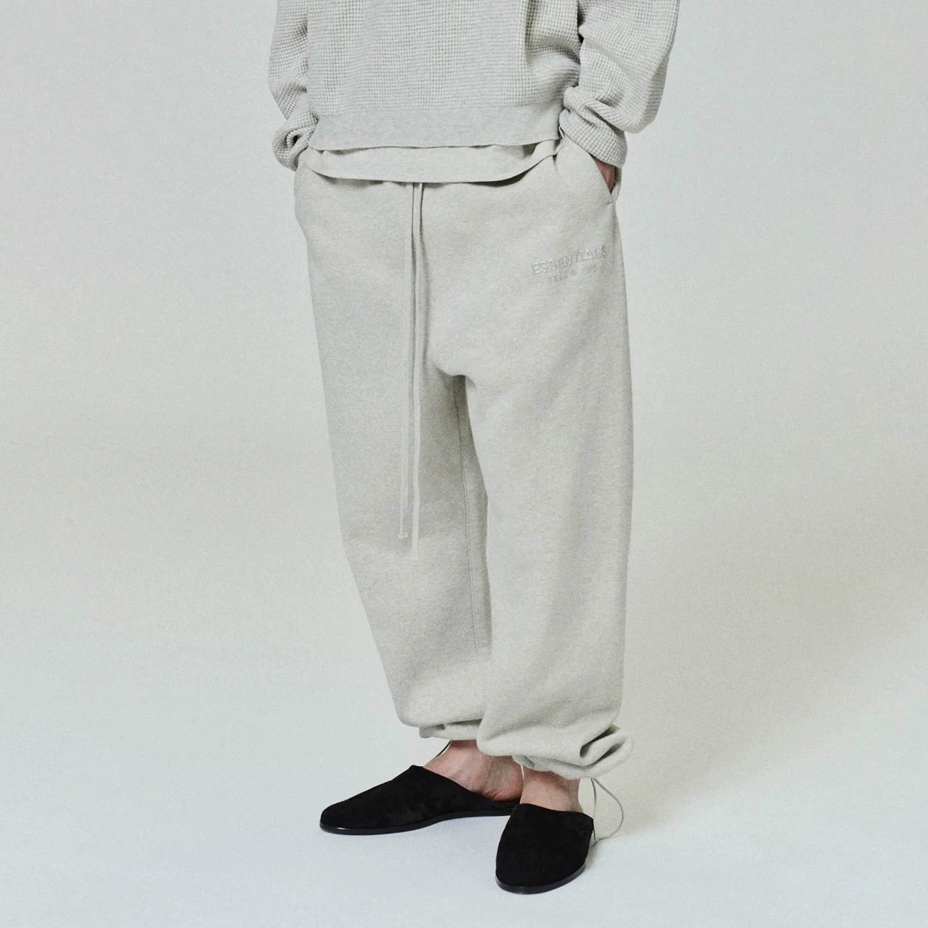 Fear of God Essentials Fleece Lounge Pants - Comfortable & Stylish 7 A2017122801002613348508091705765945344