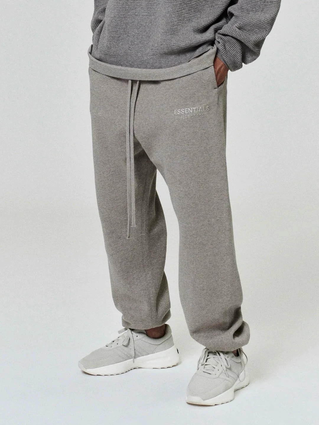 Fear of God Essentials Fleece Lounge Pants - Comfortable & Stylish 1 A2017122801002613348508091705782734848
