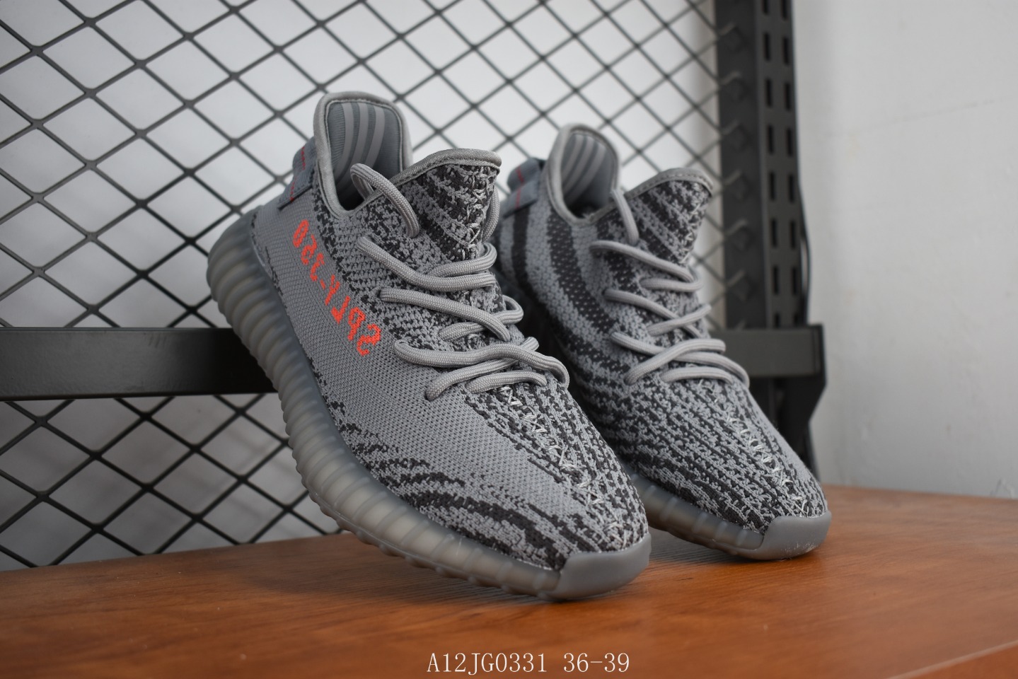 Vind yeezy boost v2 true form Nieuw op