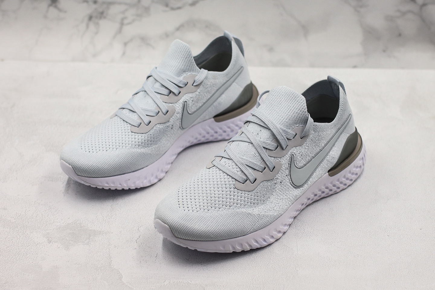 180灰色·公司级 耐克/Nike Epic React Flyknit  针织瑞亚2代 BQ8928-004