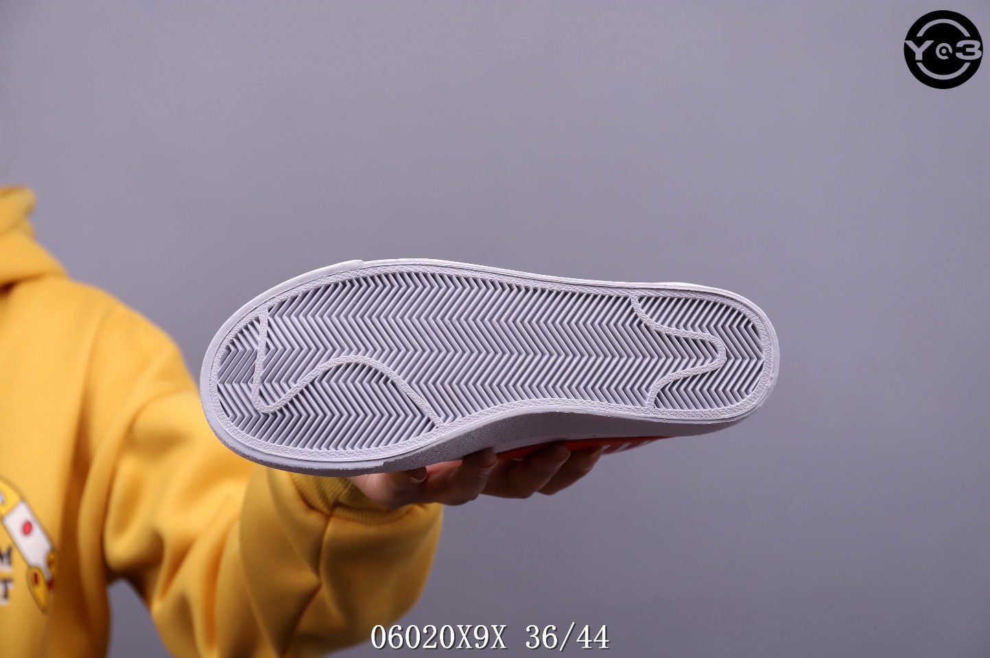 90<br />耐克Nike W Blazer Mid Redel onzf180dp.kt 开拓者 高帮休闲情侣板鞋 <br />SWSize:36/44 <br />编码：06020X9X