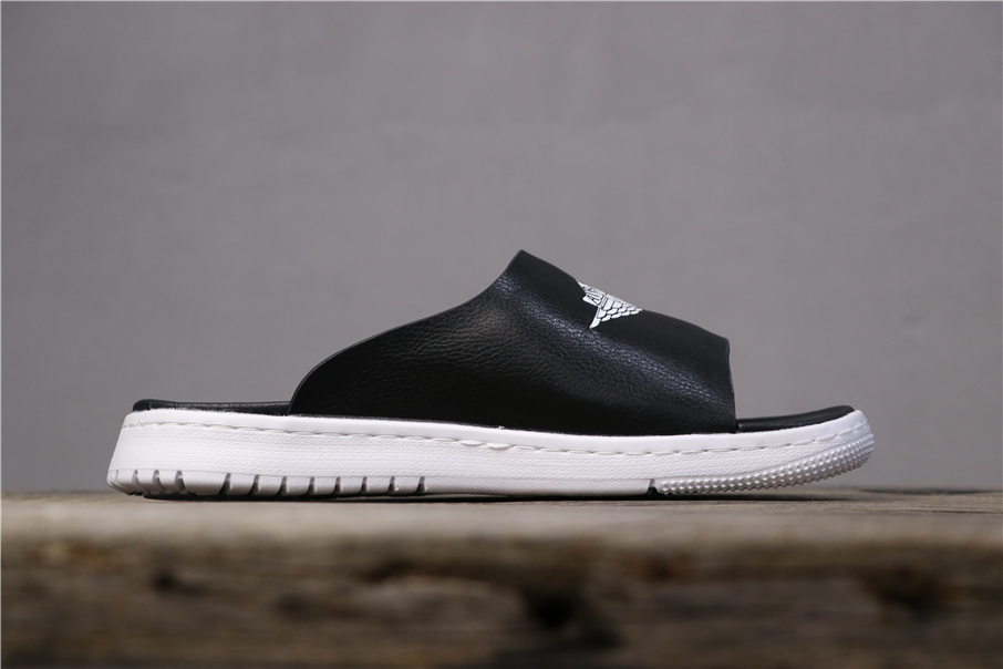 110乔丹/Air Jordan AJ1 aj1 乔丹1代 乔1 乔丹1代拖鞋系列 Air Jordan Modero 1 AO9919-400 乔1拖鞋黑白