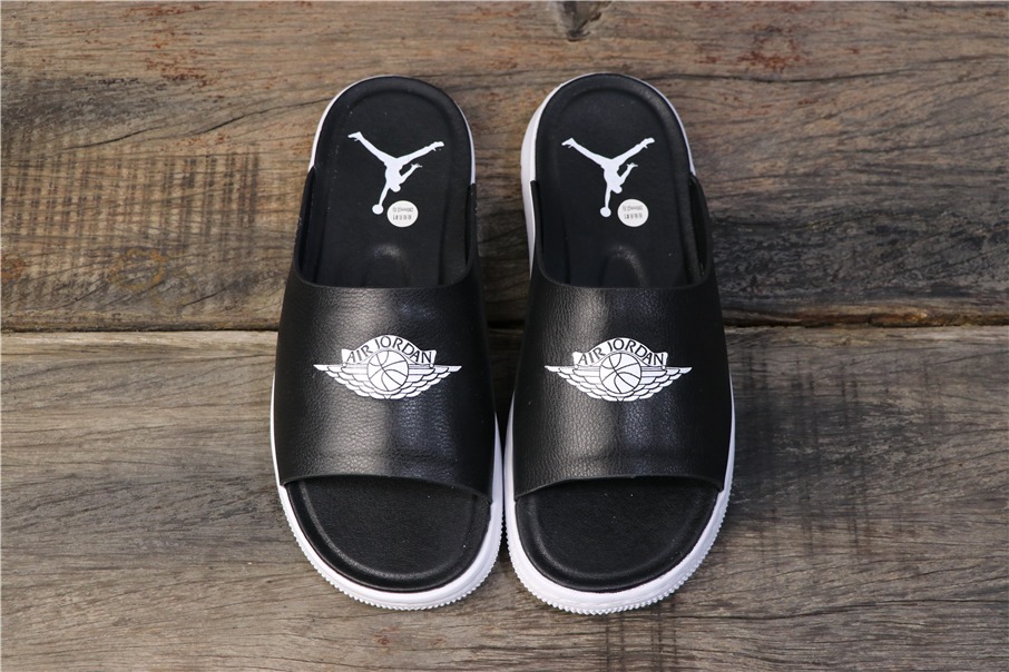 110乔丹/Air Jordan AJ1 aj1 乔丹1代 乔1 乔丹1代拖鞋系列 Air Jordan Modero 1 AO9919-400 乔1拖鞋黑白