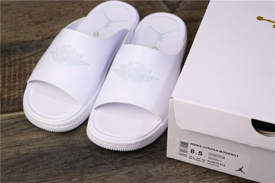 110乔丹/Air Jordan AJ1 aj1 乔丹1代 乔1 乔丹1代拖鞋系列 Air Jordan Modero 1 AO9919-014 乔1拖鞋全白