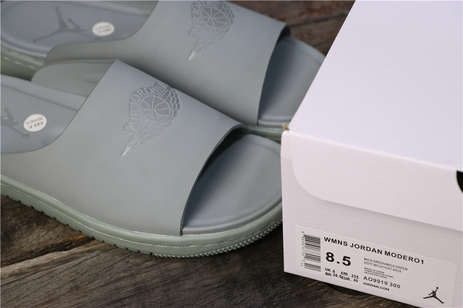 110乔丹/Air Jordan AJ1 aj1 乔丹1代 乔1 乔丹1代拖鞋系列 Air Jordan Modero 1 AO9919-300 乔1拖鞋祖母绿