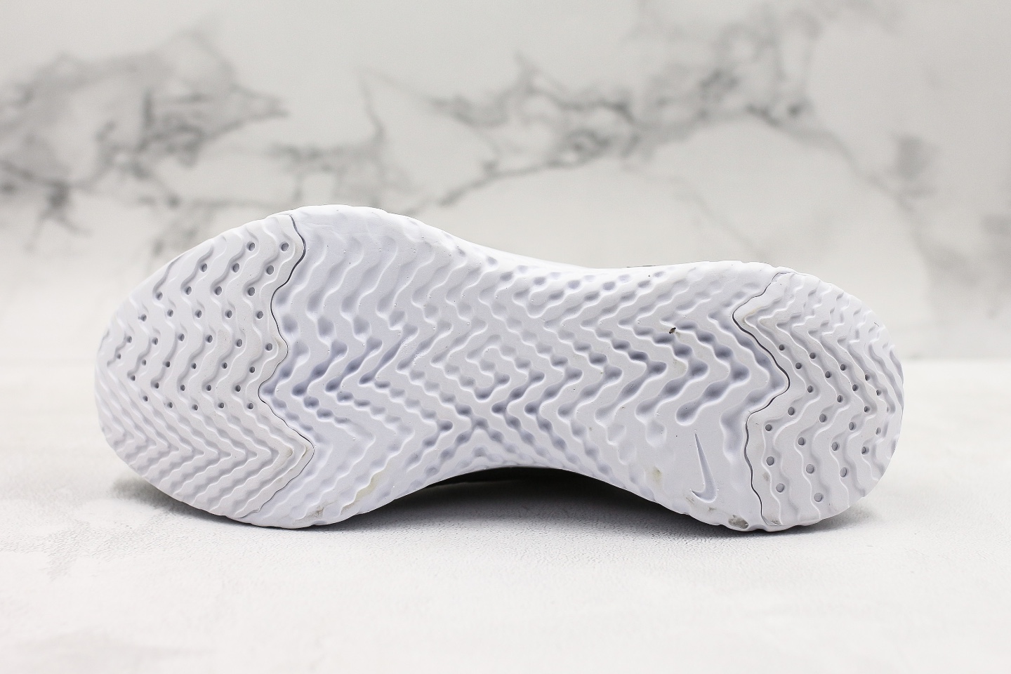 180 Nike Epic React Flyknit 2代瑞亚泡沫颗粒编织跑步鞋 BQ8928-453