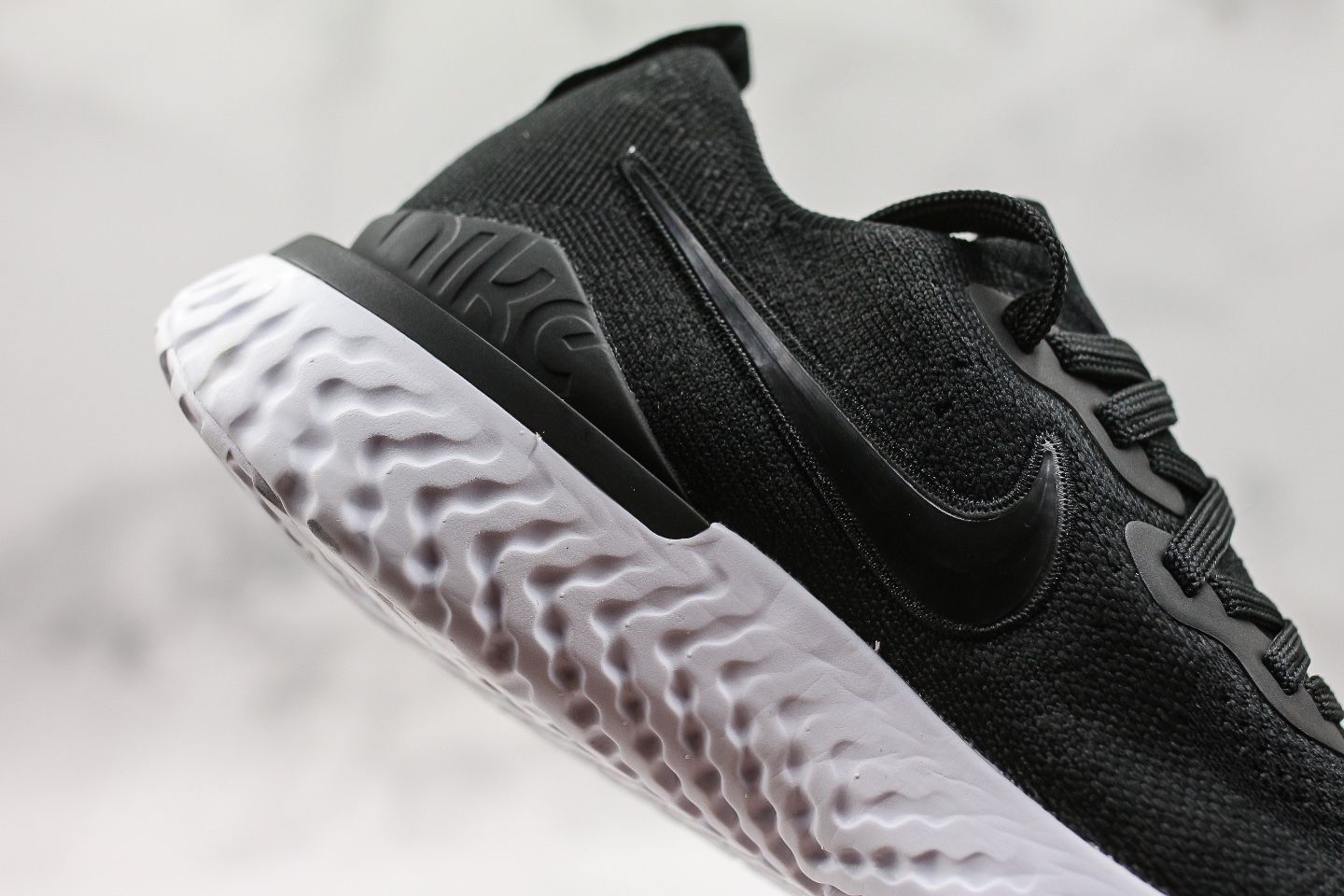 180 Nike Epic React Flyknit 2代瑞亚泡沫颗粒编织跑步鞋 BQ8928-453