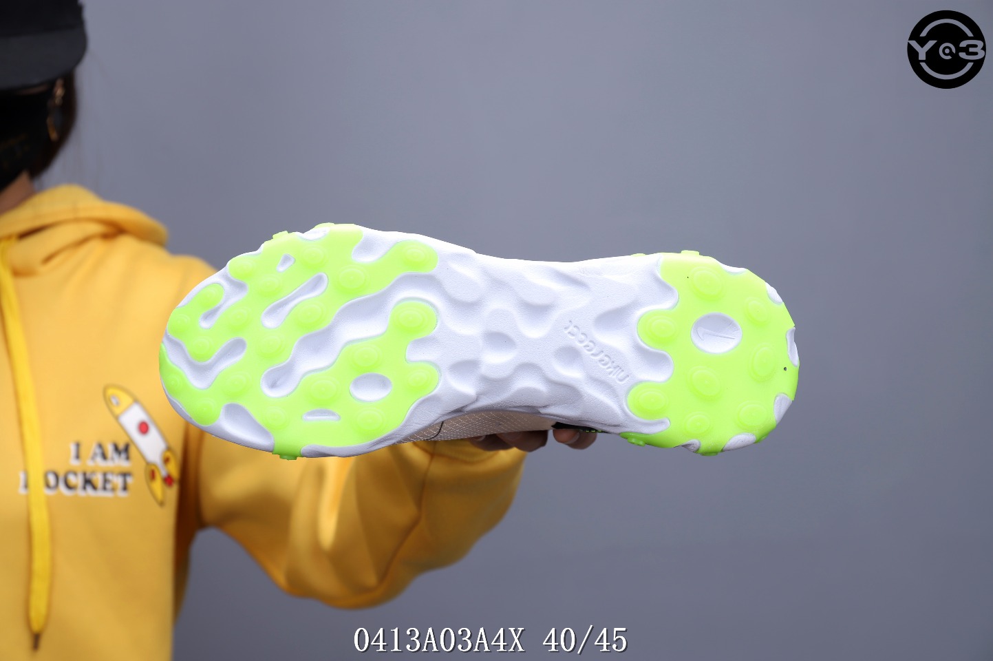 150<br />耐克 Nike Epic React Element 87Undercover 瑞亚87联名 高桥盾 透明网纱 轻便跑鞋 <br />SWSIZE：下40/45 <br />编码：0413A03A4X