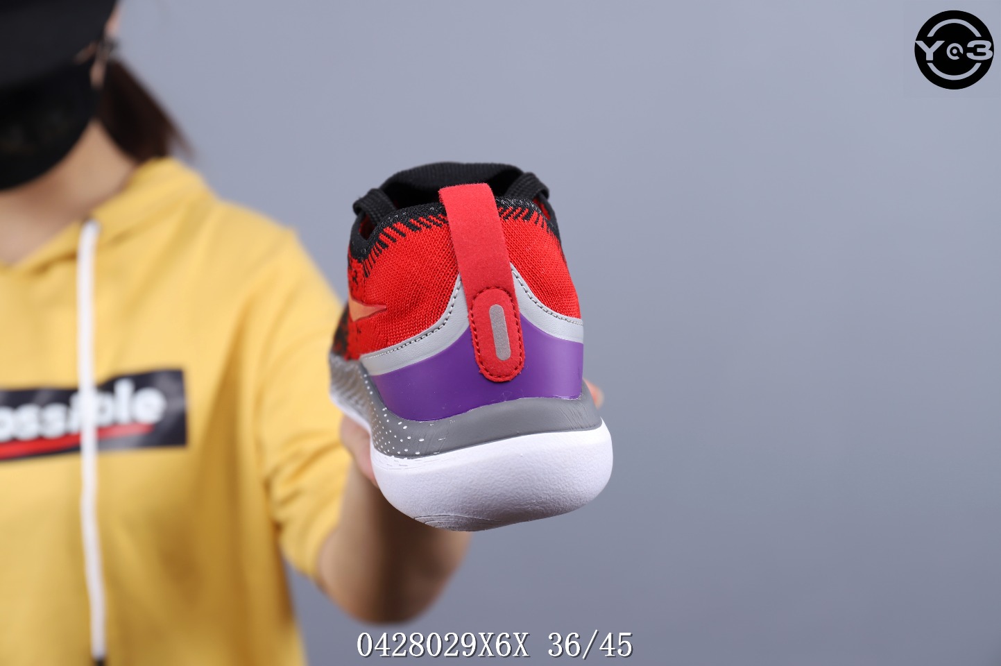 60  WMNS Nike React Epic Flyknit 针织面 缓震高弹跑鞋 <br />号码：36-45