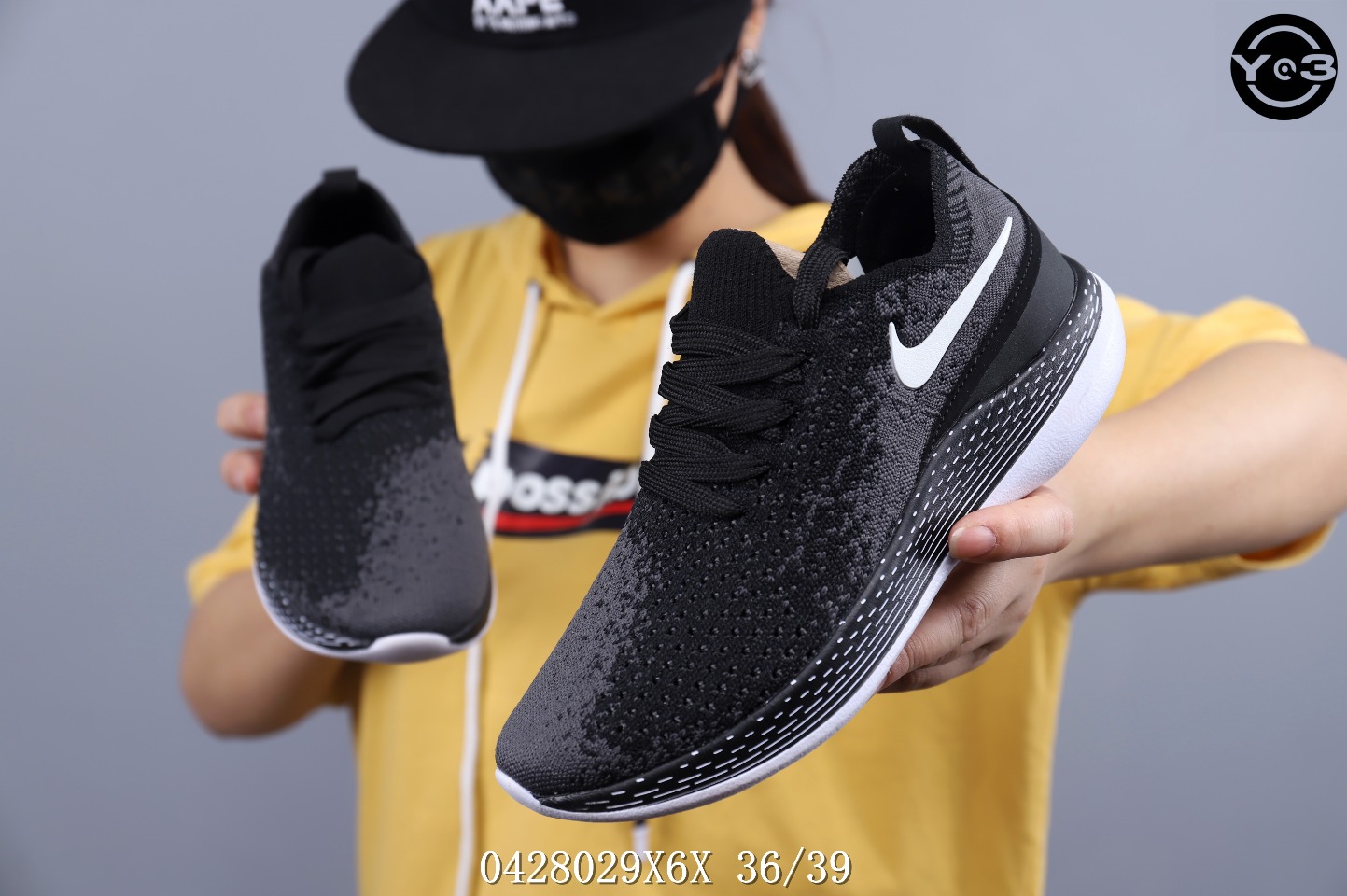 60  耐克WMNS Nike React Epic Flyknit 针织面 缓震高弹跑鞋 <br />号码：36-39