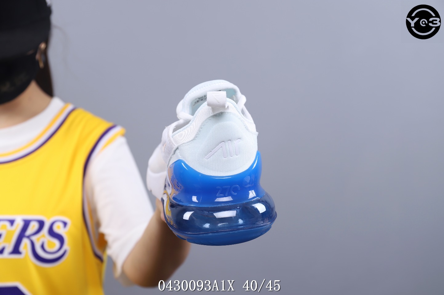 110  耐克Nike Air Max 270 Flyknit 后置半掌大气垫 缓震跑步鞋！<br />号码：40-45