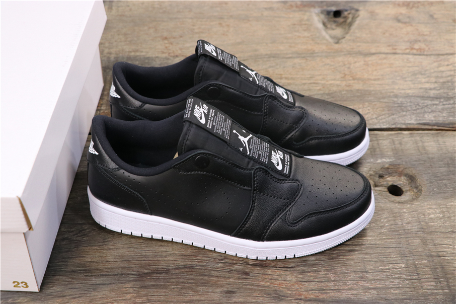 220乔丹/Air Jordan aj1 AJ1 乔丹1代 乔1低帮系列 Air Jordan 1 RET Low Slip串标一脚蹬  AV3918-001 乔1低帮黑白奥利奥