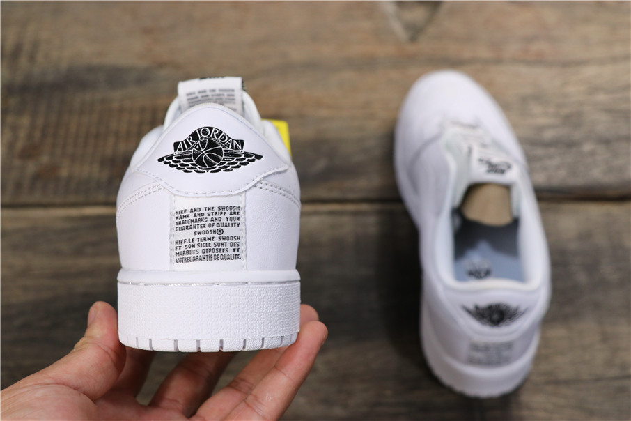 220乔丹/Air Jordan aj1 AJ1 乔丹1代  乔1低帮系列 Air Jordan 1 RET Low Slip串标一脚蹬  AV3918-100 乔1低帮全白