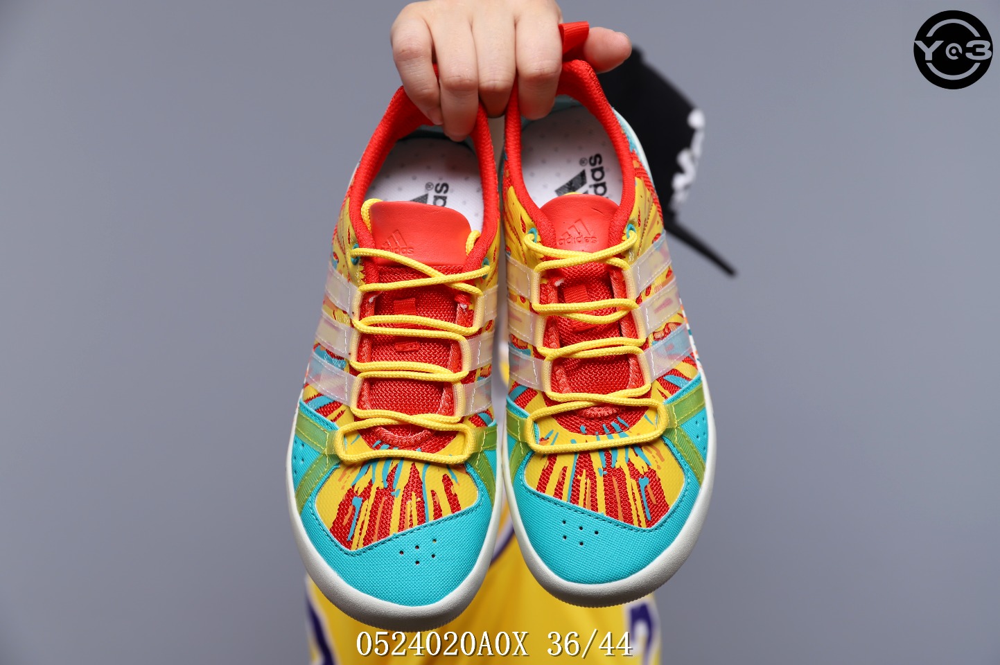 110阿迪达斯 2020 夏季 户外 涂鸦 彩绘 涉水鞋 速干运动鞋 网面 透气 镂空 情侣鞋 海边沙滩鞋