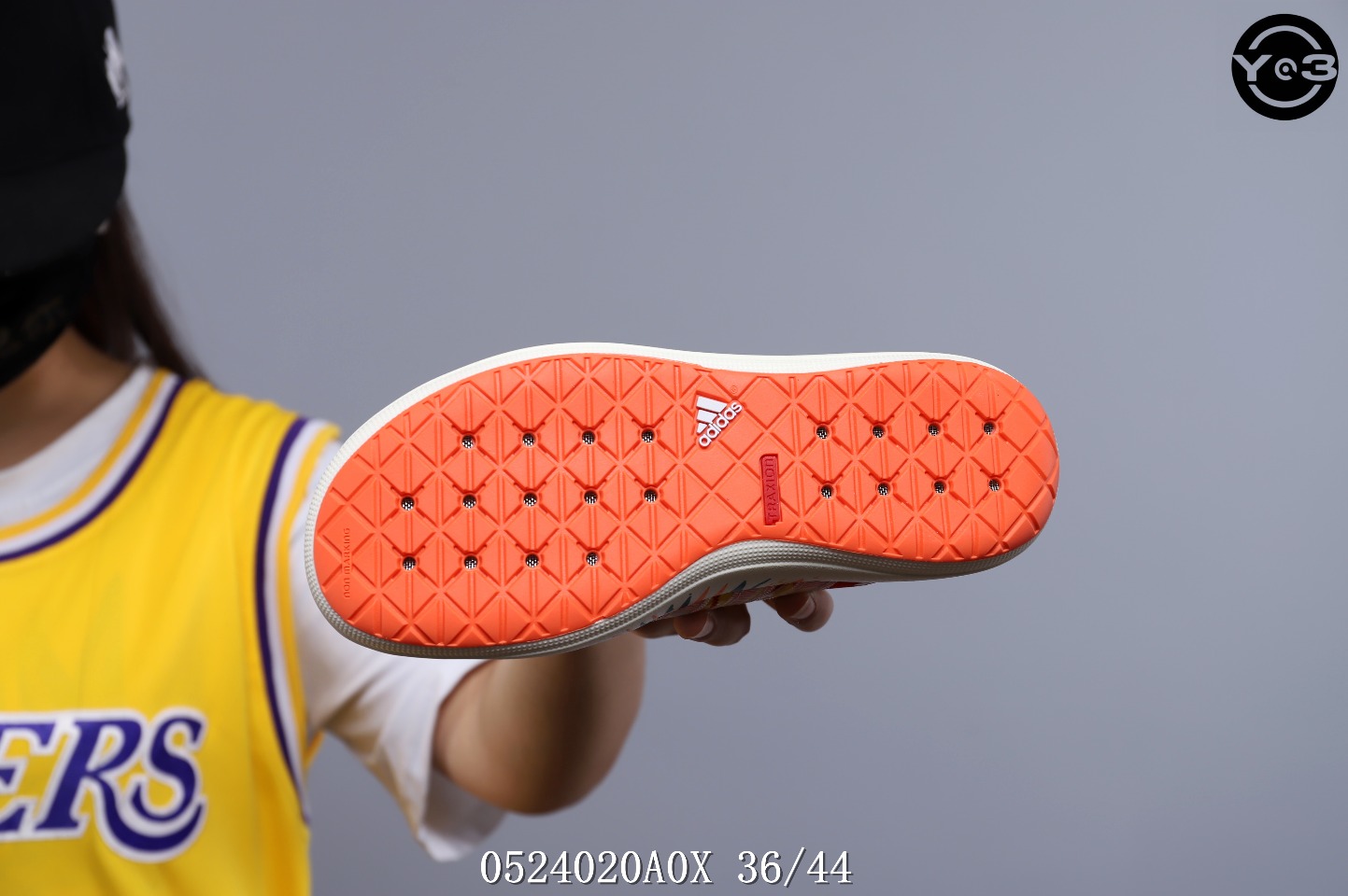 110阿迪达斯 2020 夏季 户外 涂鸦 彩绘 涉水鞋 速干运动鞋 网面 透气 镂空 情侣鞋 海边沙滩鞋