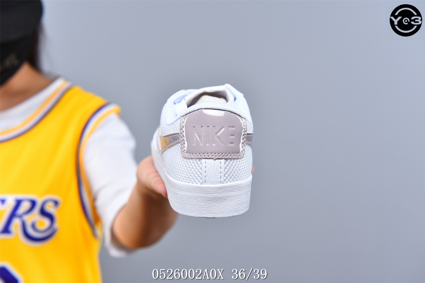 120耐克/NIKE SB ZOOM BLAZER LOW 猪巴革鞋面耐克刺绣大勾 百搭校园滑板鞋SW