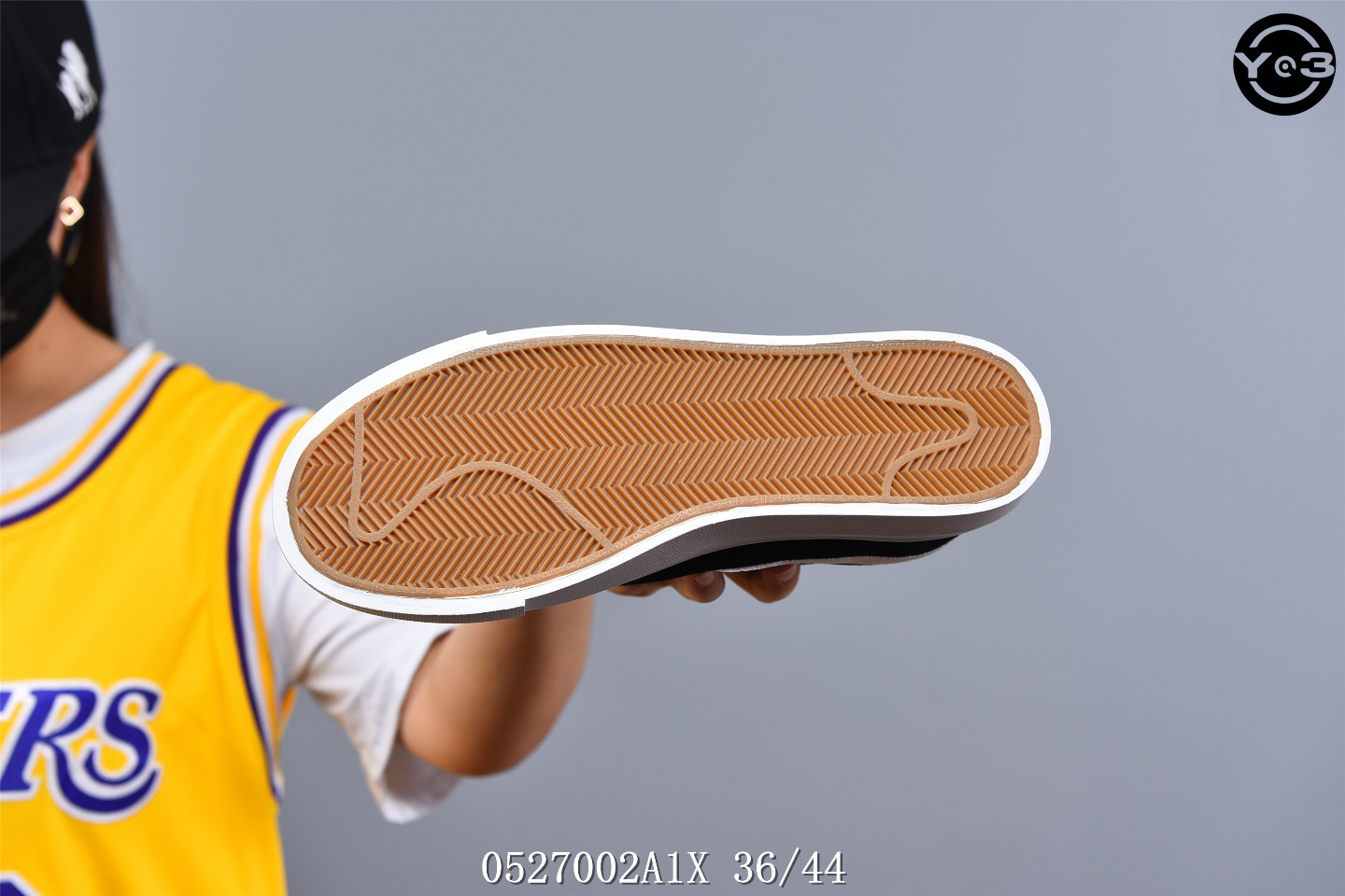 120耐克/NIKE SB ZOOM BLAZER LOW 猪巴革鞋面耐克刺绣大勾 百搭校园滑板鞋SW