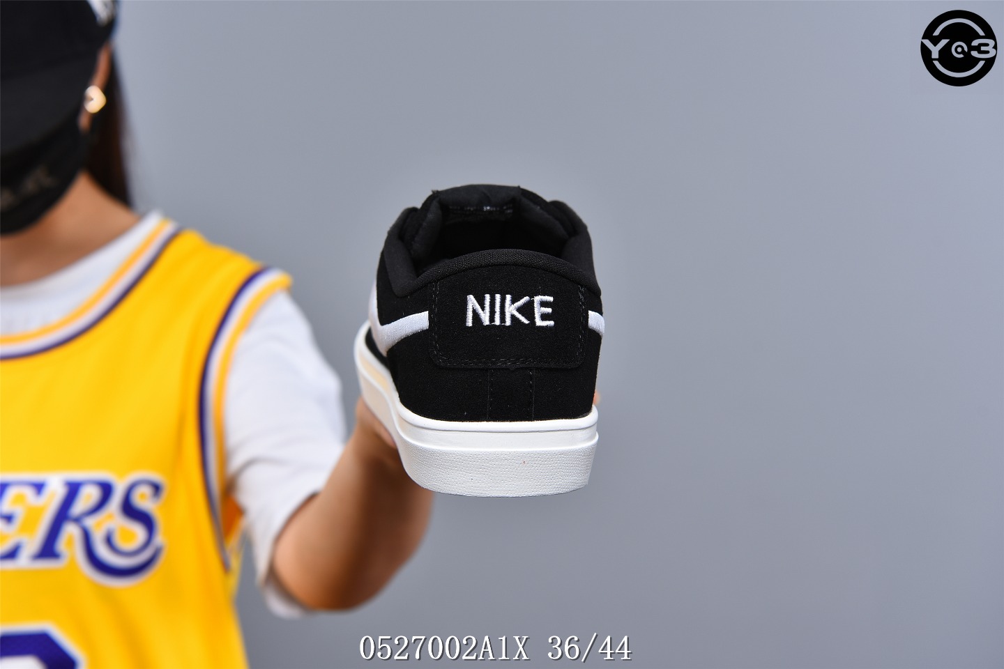 120耐克/NIKE SB ZOOM BLAZER LOW 猪巴革鞋面耐克刺绣大勾 百搭校园滑板鞋SW