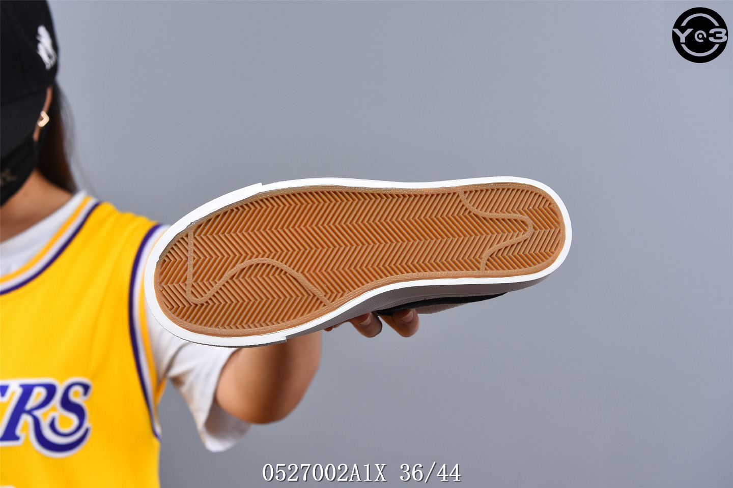 120耐克/NIKE SB ZOOM BLAZER LOW 猪巴革鞋面耐克刺绣大勾 百搭校园滑板鞋SW