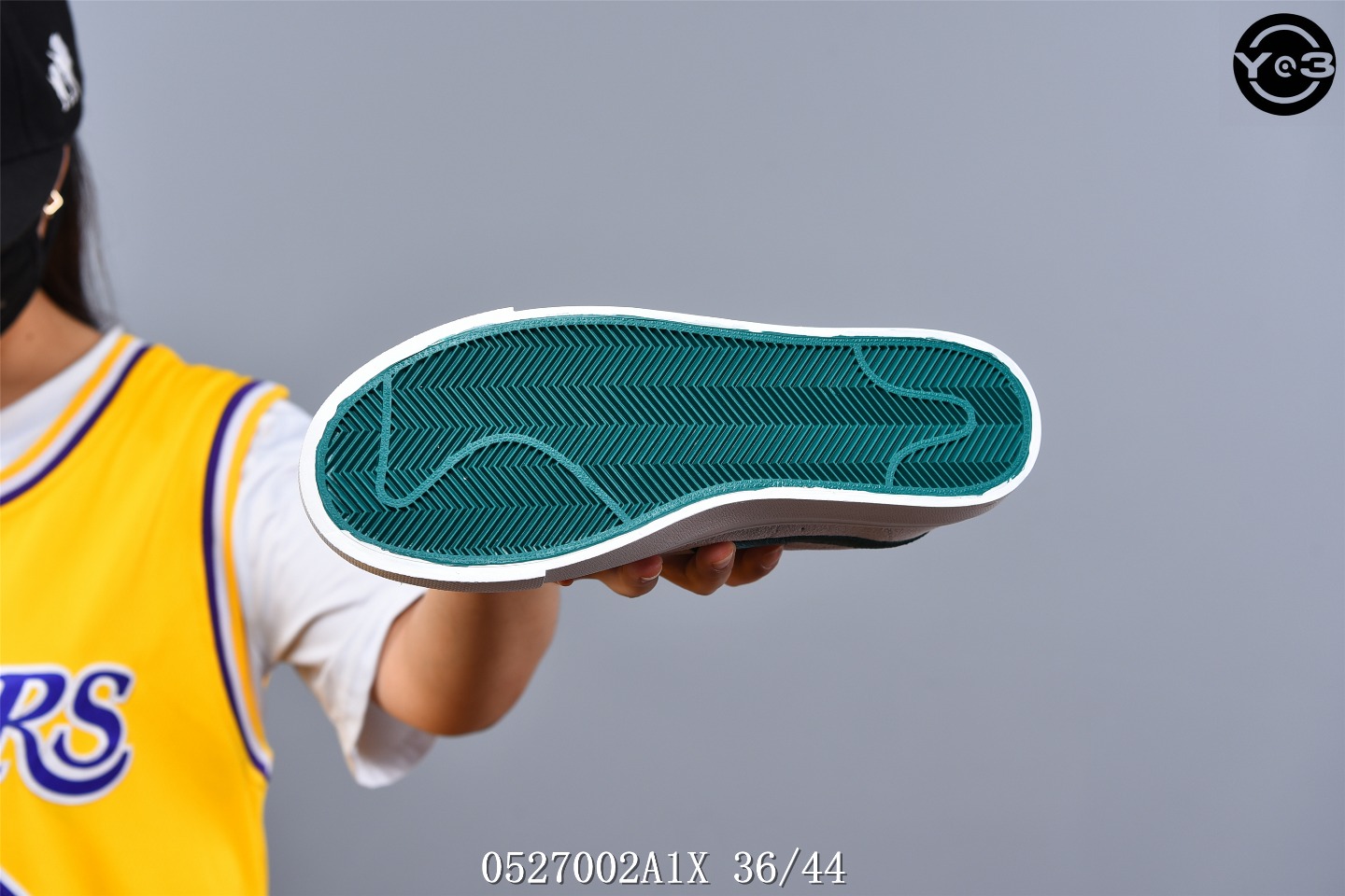 120耐克/NIKE SB ZOOM BLAZER LOW 猪巴革鞋面耐克刺绣大勾 百搭校园滑板鞋SW