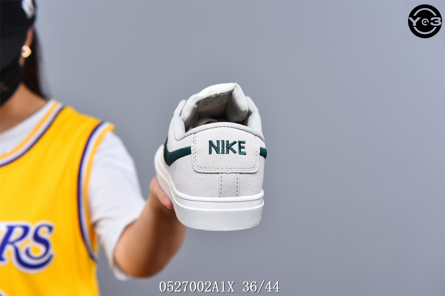 120耐克/NIKE SB ZOOM BLAZER LOW 猪巴革鞋面耐克刺绣大勾 百搭校园滑板鞋SW