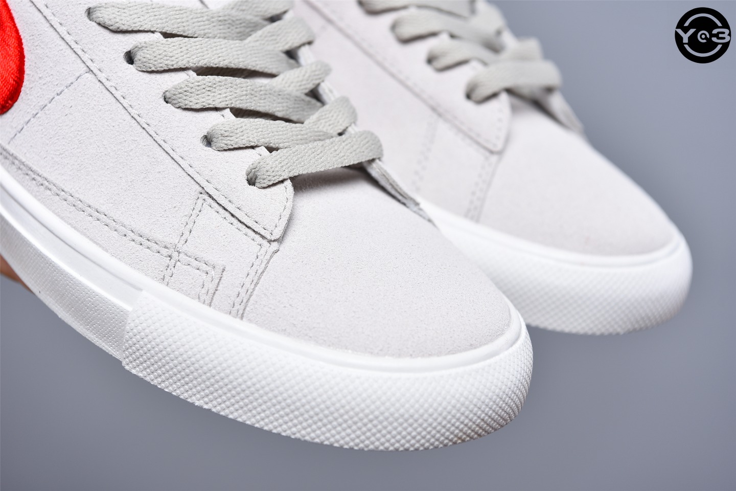 120耐克/NIKE SB ZOOM BLAZER LOW 猪巴革鞋面耐克刺绣大勾 百搭校园滑板鞋SW