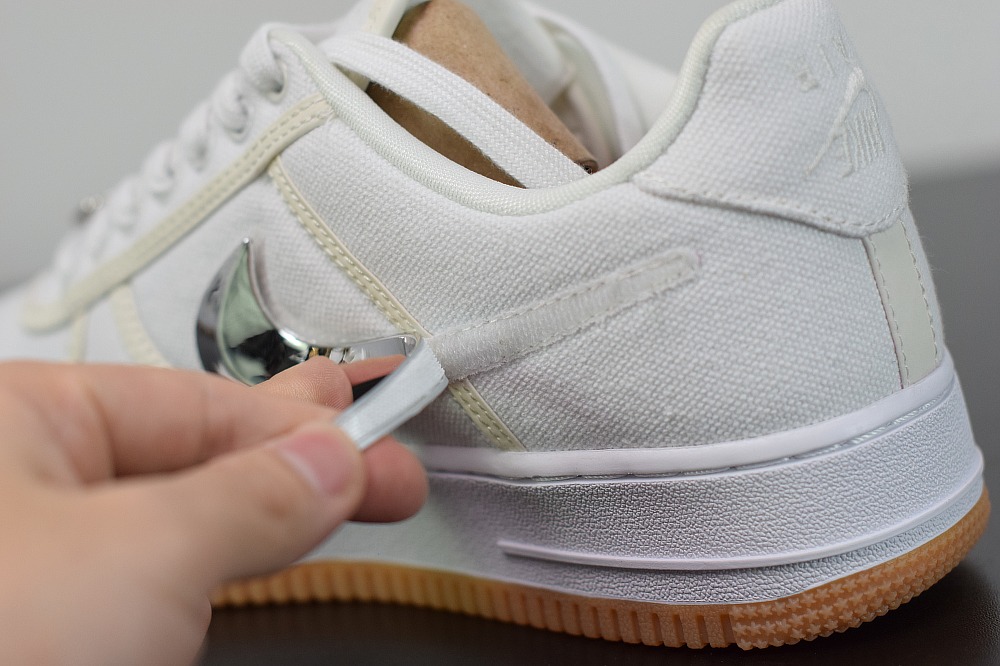 Travis Scott x Nike Air Force 1 AF 100 耐克空军一号 全白3M反光魔术贴休闲运动板鞋 AQ4211-101