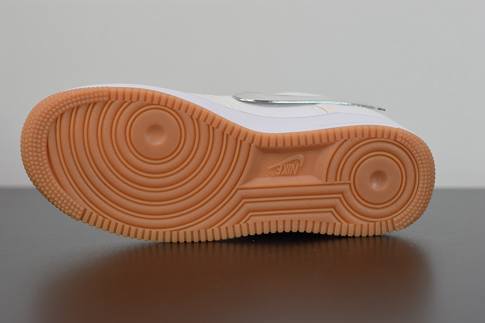 Travis Scott x Nike Air Force 1 AF 100 耐克空军一号 全白3M反光魔术贴休闲运动板鞋 AQ4211-101