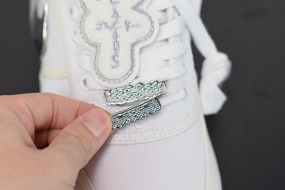 Travis Scott x Nike Air Force 1 AF 100 耐克空军一号 全白3M反光魔术贴休闲运动板鞋 AQ4211-101