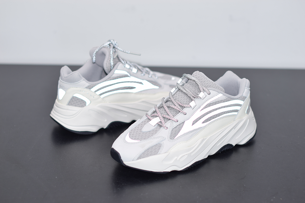 阿迪达斯 顶级纯原 yeezy 700v2复古老爹鞋 白色