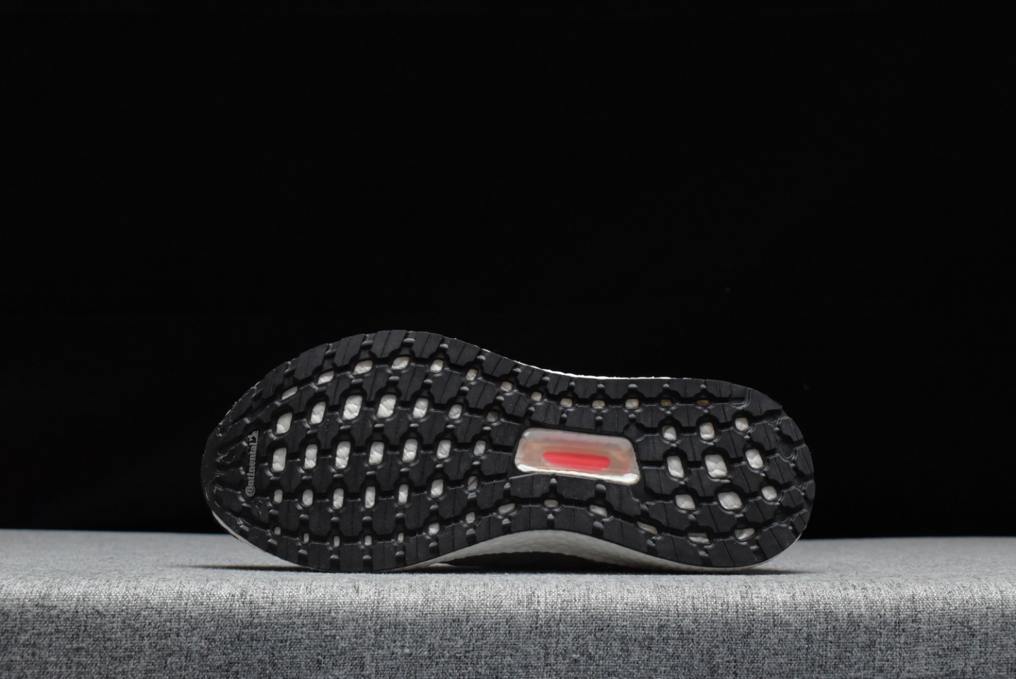 100 阿迪达斯 Adidas UltraBoost 19  F35282