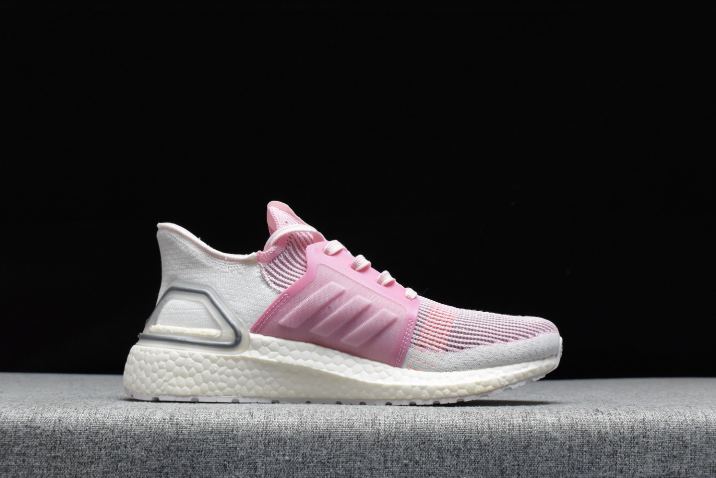 100 阿迪达斯 Adidas UltraBoost 19  F35283