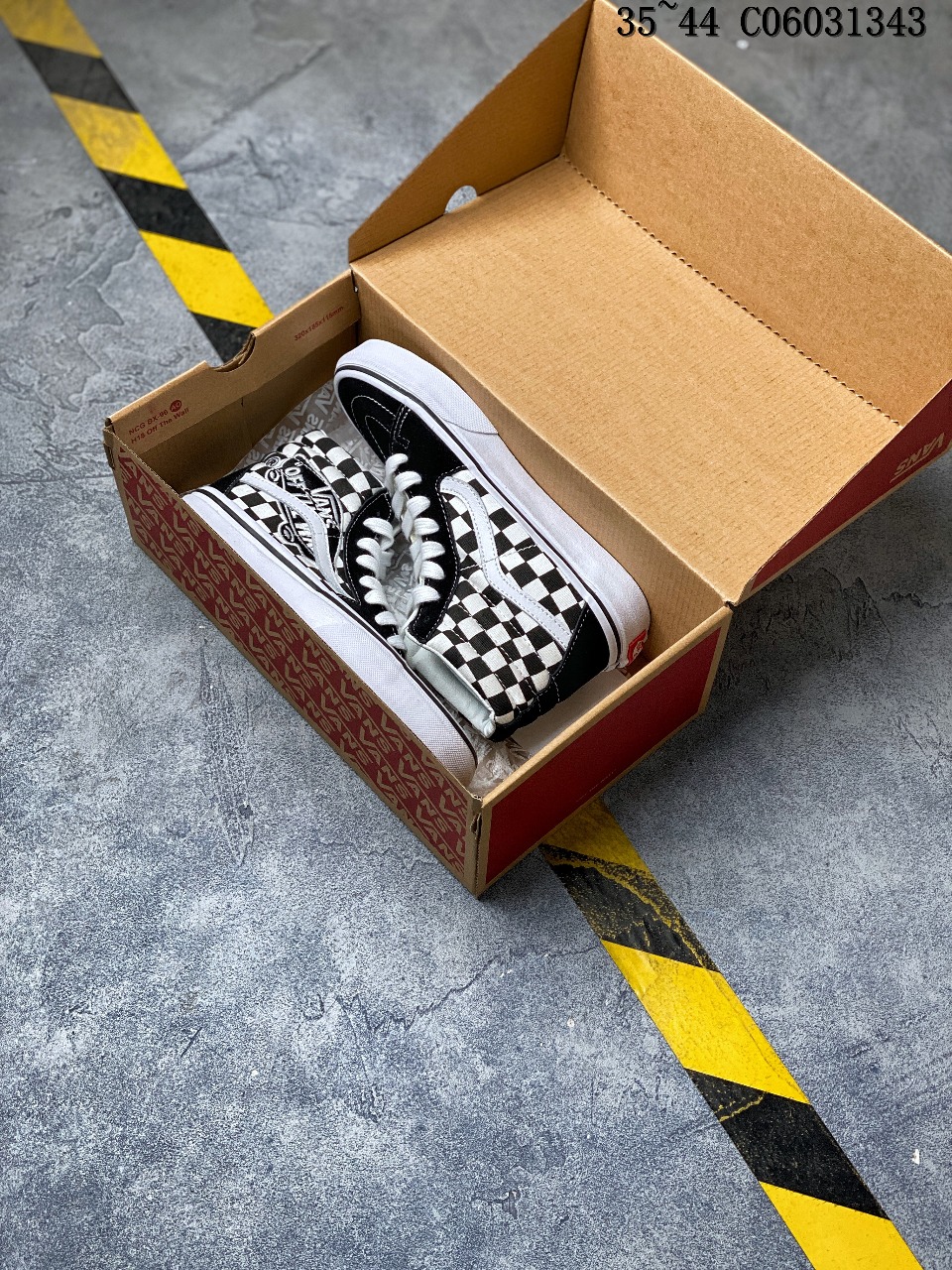 130 万斯vans style 36 off the wall logo 高帮帆布鞋 size