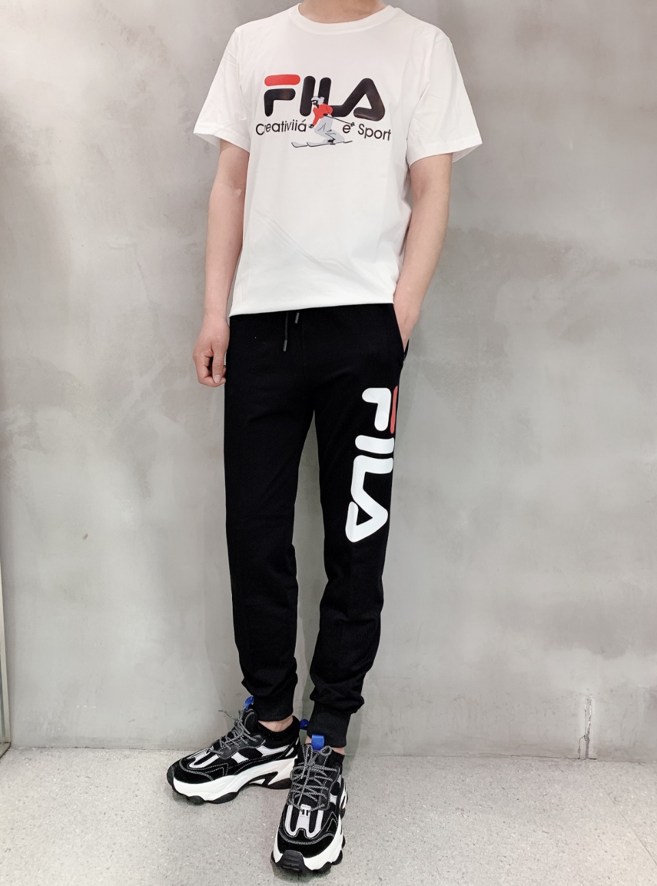 【品牌】:斐樂【品名】:短袖長套【尺碼】:l-4xl(1323 4044)標準身材