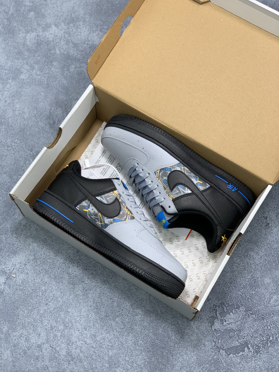 190  Nike Air Force 1 Low ”黑灰蓝涂鸦拼接” CQ4217-001