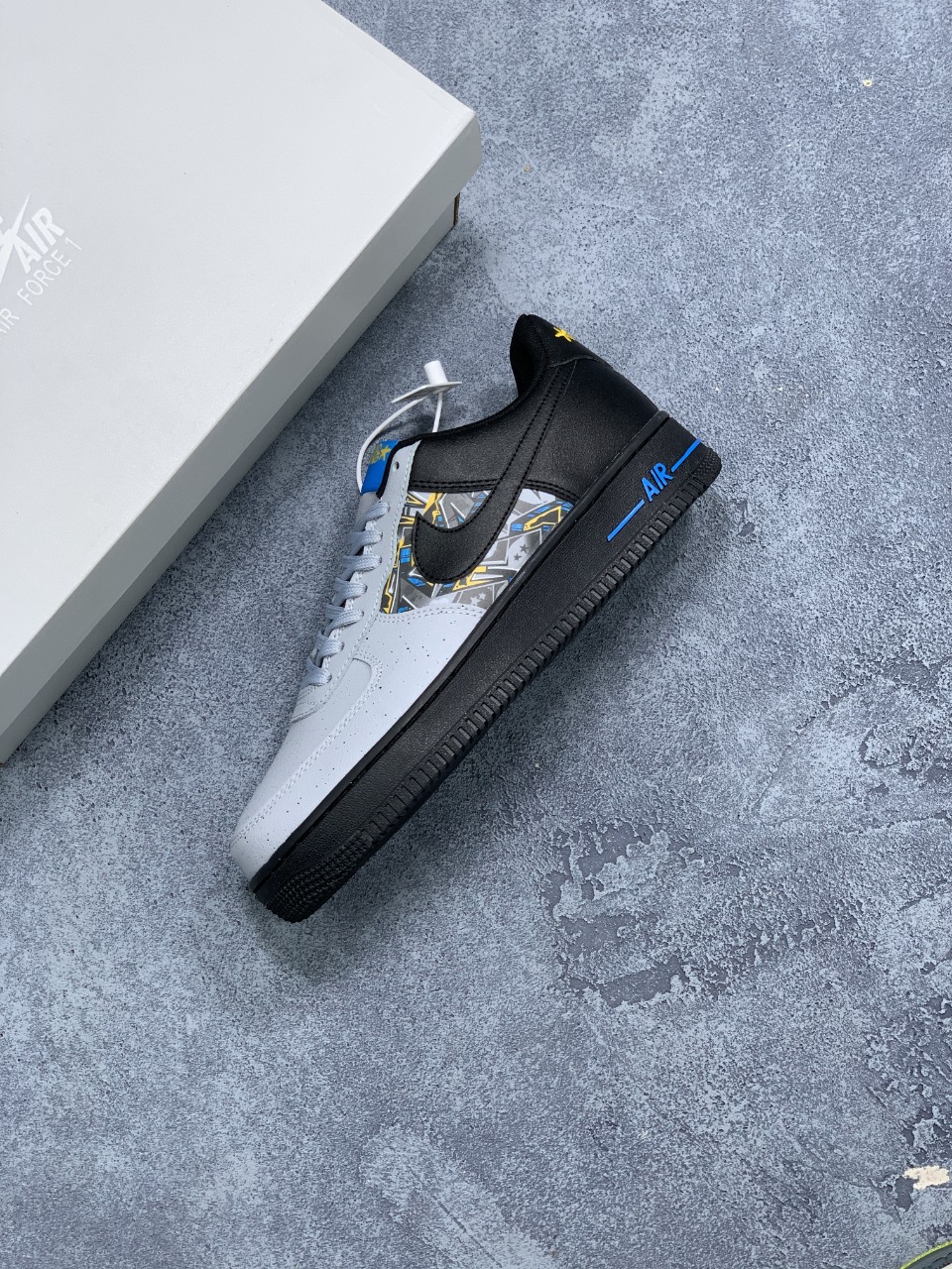 190  Nike Air Force 1 Low ”黑灰蓝涂鸦拼接” CQ4217-001