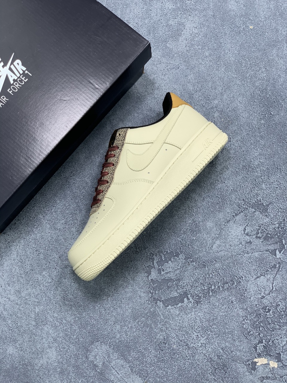 220 公司级 Nike Air Force 1 '07 LV8 ”大理石纹”CK4363-100