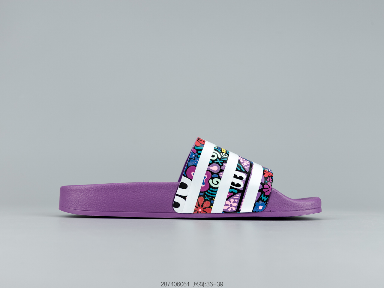 90 阿迪达斯 Adilette Sandal W DA9017 男女夏季休闲潮流拖鞋 沙滩凉鞋