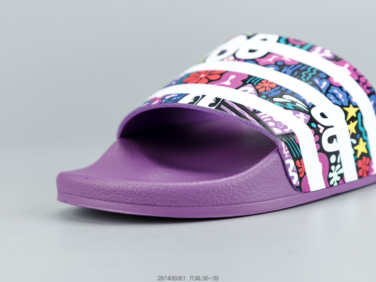 90 阿迪达斯 Adilette Sandal W DA9017 男女夏季休闲潮流拖鞋 沙滩凉鞋