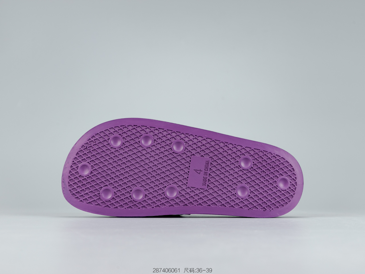 90 阿迪达斯 Adilette Sandal W DA9017 男女夏季休闲潮流拖鞋 沙滩凉鞋