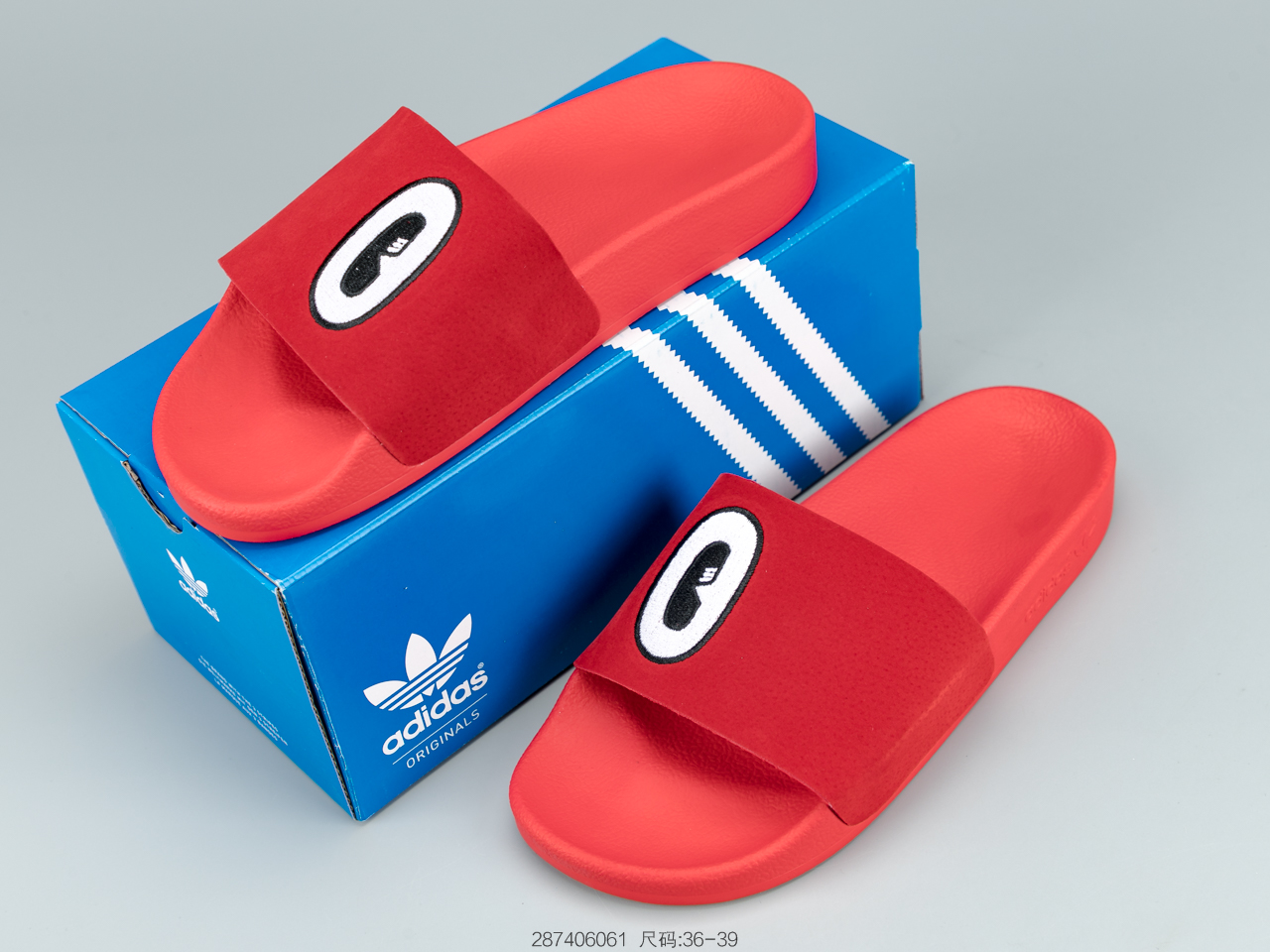 90 阿迪达斯 Adilette Sandal W DA9017 男女夏季休闲潮流拖鞋 沙滩凉鞋