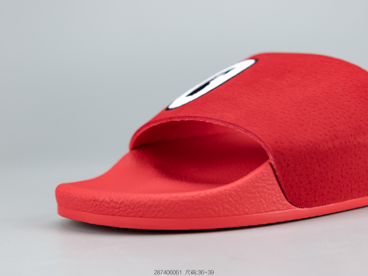 90 阿迪达斯 Adilette Sandal W DA9017 男女夏季休闲潮流拖鞋 沙滩凉鞋