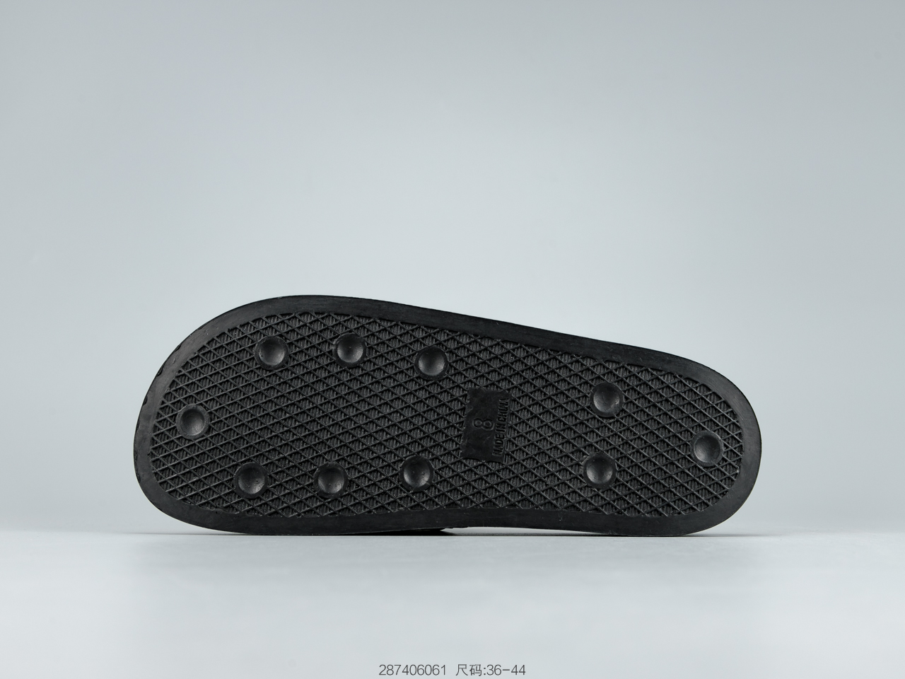 90 阿迪达斯 Adilette Sandal W DA9017 男女夏季休闲潮流拖鞋 沙滩凉鞋