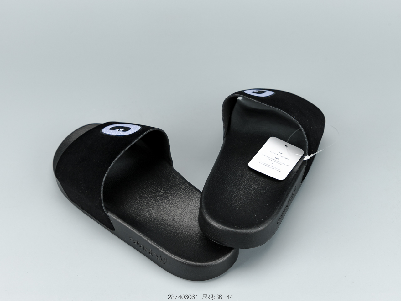 90 阿迪达斯 Adilette Sandal W DA9017 男女夏季休闲潮流拖鞋 沙滩凉鞋