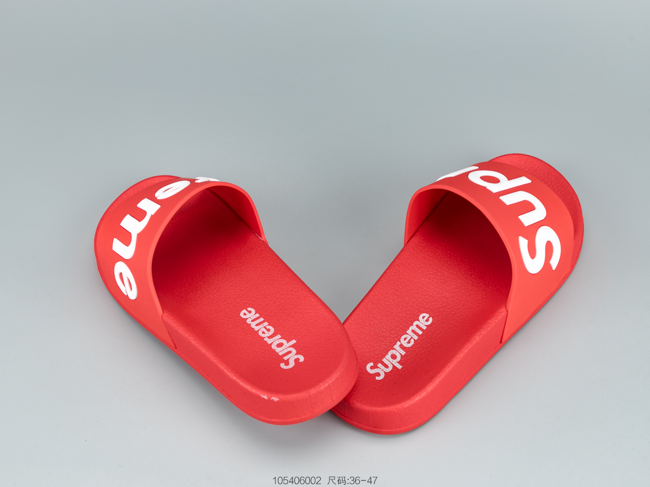 110公司级 Superme 潮牌拖鞋 不要以为随便穿双拖鞋就是时尚达人了