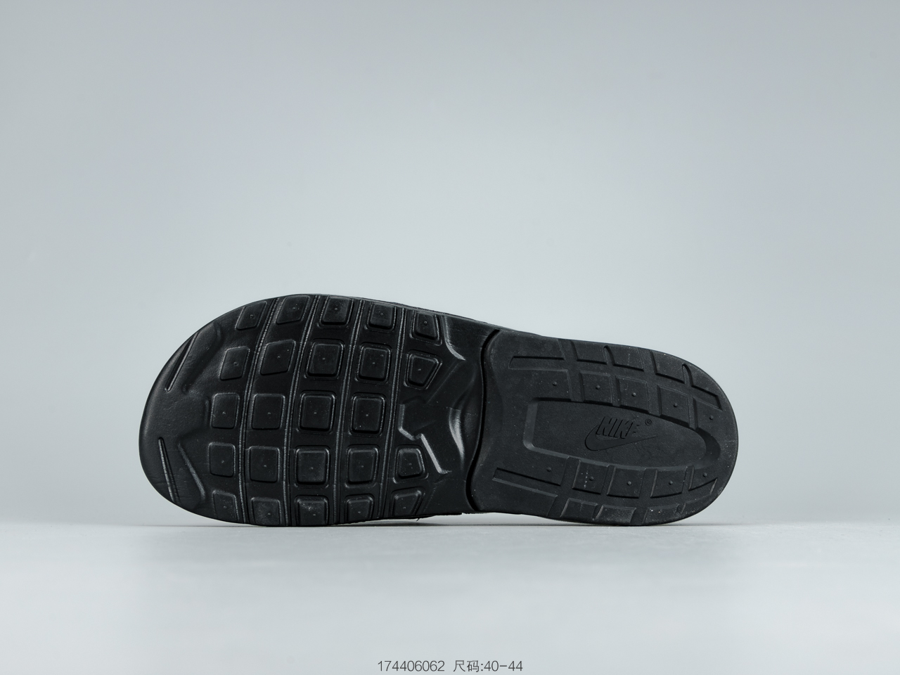 140 耐克Nike Air Max Camden SlideBlackWhite卡姆登气垫系列休闲运动沙滩拖鞋