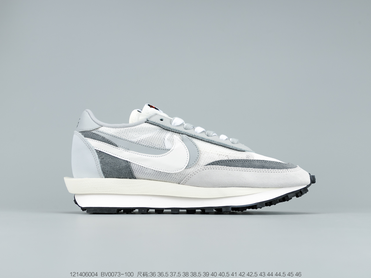 220 日式解构美学联名Sacai x Nike LDV Waffle DaybreakGreyWhite重叠双钩解构设计前卫华夫变形双底休闲慢跑鞋  BV0073-100